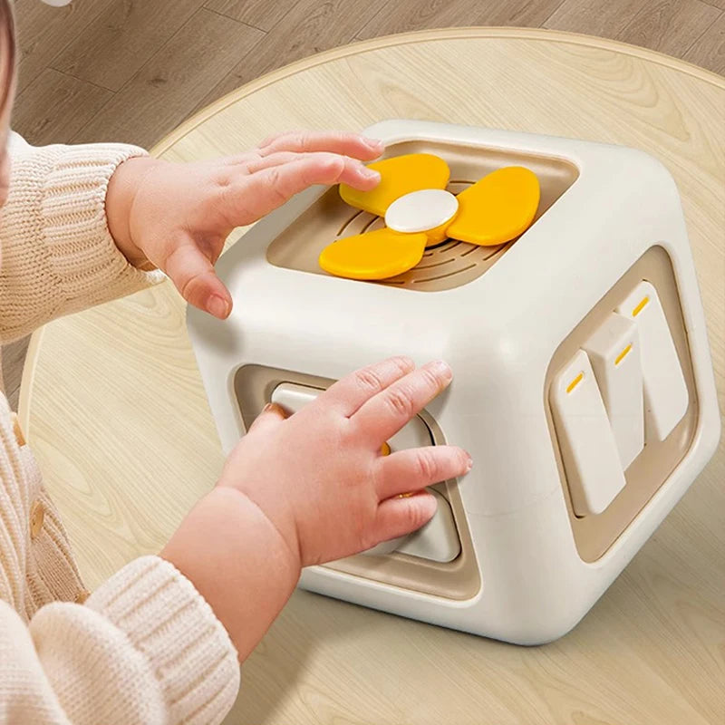 6‑in‑1 Montessori Activity Cube – Sensory Busy Board & Travel Toy for Toddlers